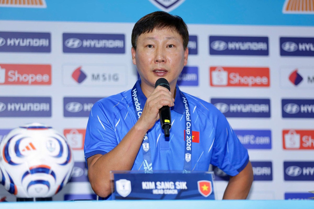 HLV Kim Sang Sik và mục tiêu tại bán kết ASEAN Cup 2026 | OK9 2 HLV Kim Sang Sik và mục tiêu tại bán kết ASEAN Cup 2026 | OK9